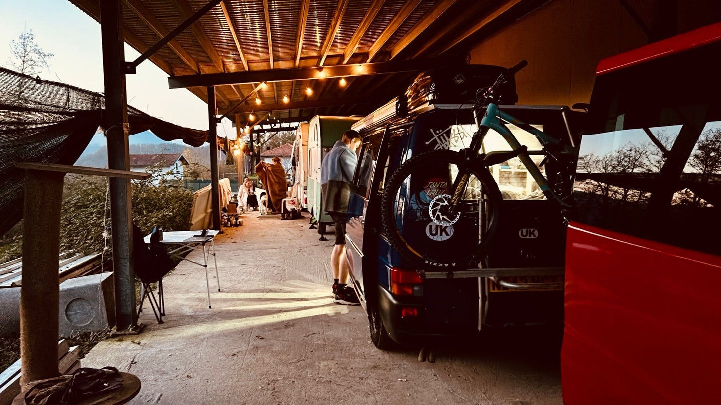 Book a stay! (VAN-Life)